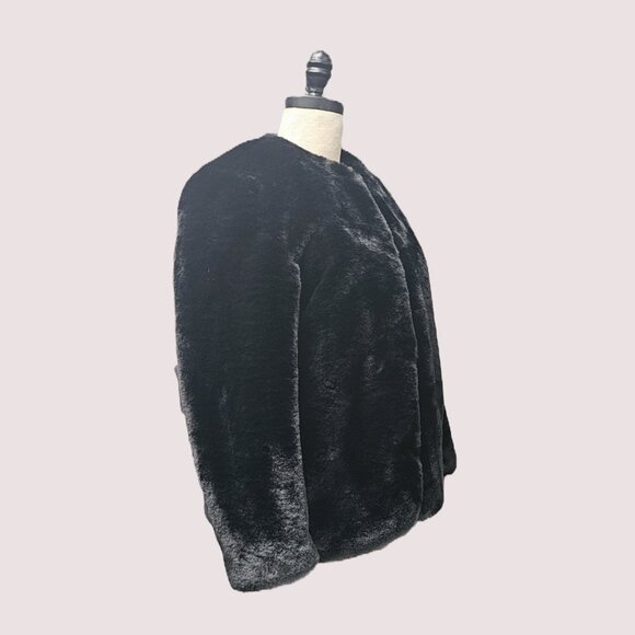 GAP Fur Cropped Jacket - Picture 2 of 4